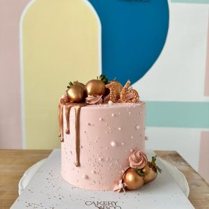 Golden Strawberry cake